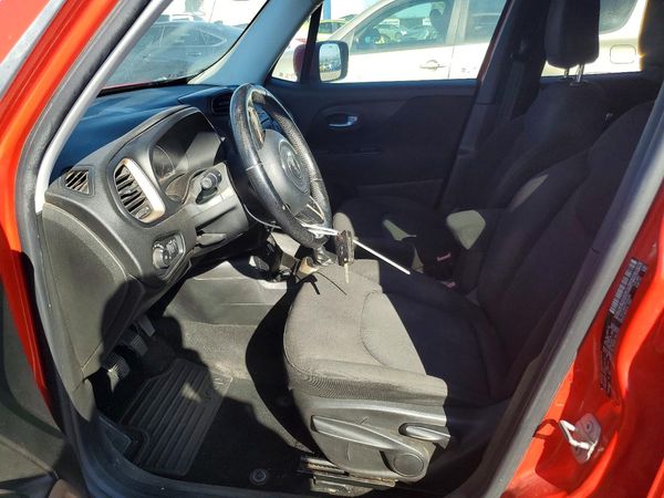 2015 JEEP RENEGADE — DENT