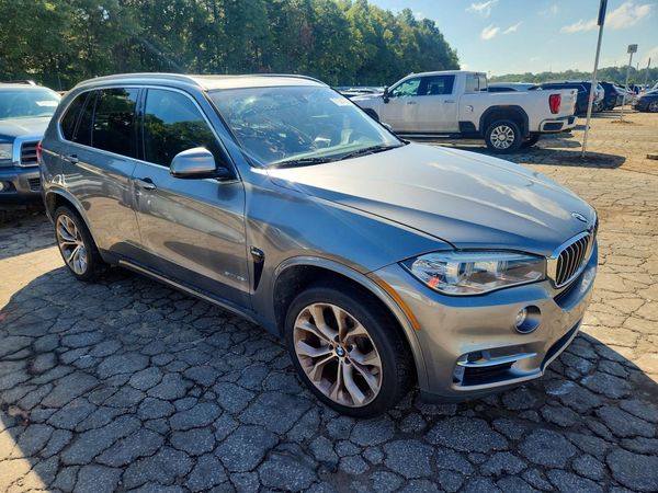 2018 BMW X5 sDrive35i — Passenger 3/4