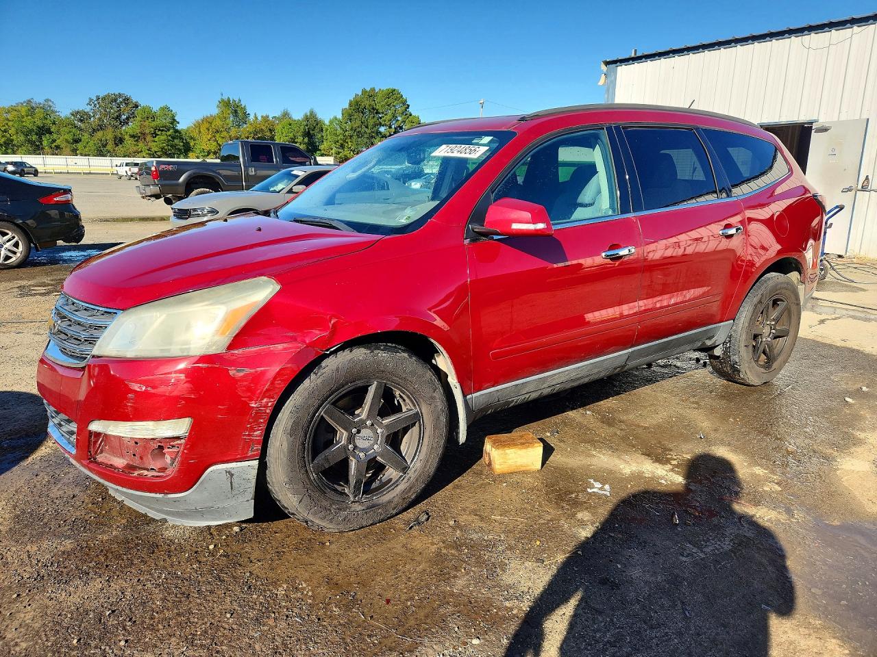 2014 CHEVROLET TRAVERSE 2LT — Front 3/4
