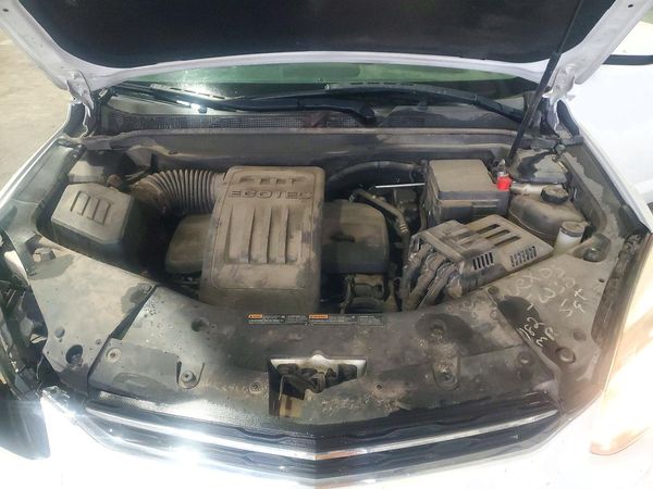 2016 CHEVROLET EQUINOX LT — Engine bay