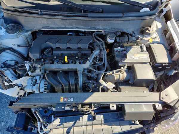 2023 HYUNDAI VENUE SEL, Limited — Engine bay