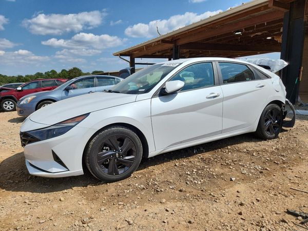 2021 HYUNDAI ELANTRA
