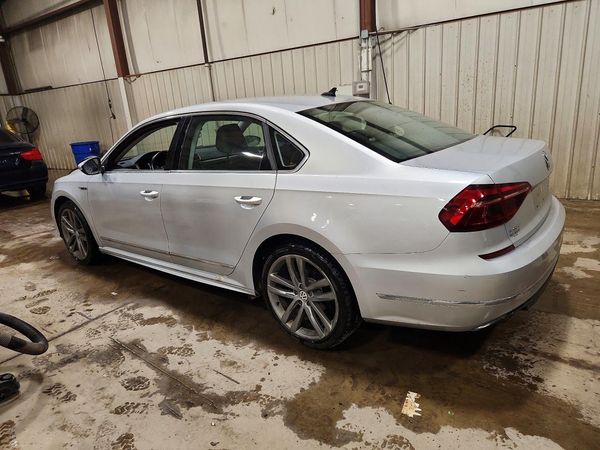 2017 VOLKSWAGEN PASSAT R-Line — DSRA
