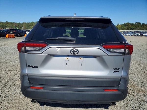 2020 TOYOTA RAV4 XLE — DIRR