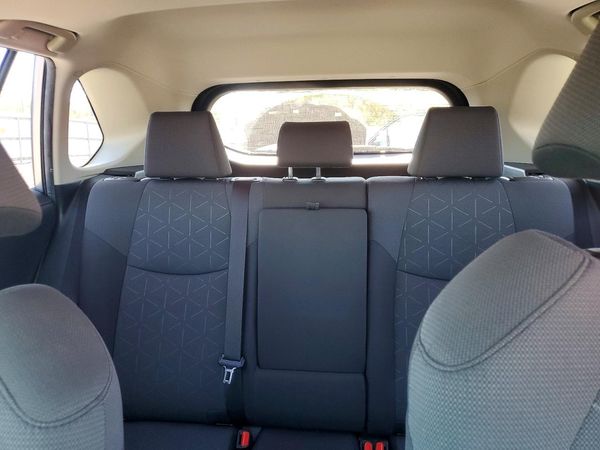 2020 TOYOTA RAV4 XLE — SUVN