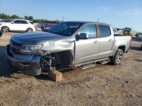 2018 CHEVROLET COLORADO Z71 — Front 3/4