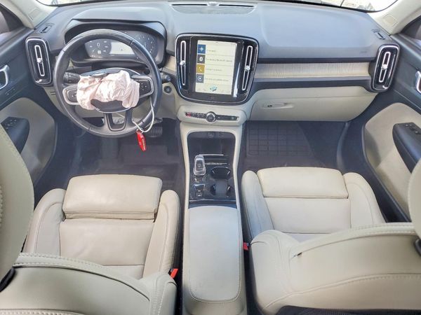 2019 VOLVO XC40 Inscription — CKPT