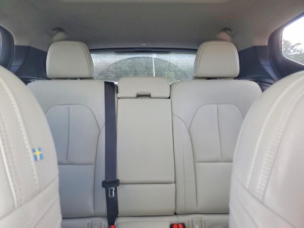 2019 VOLVO XC40 Inscription — SUVN