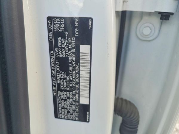 2019 VOLVO XC40 Inscription — VINS