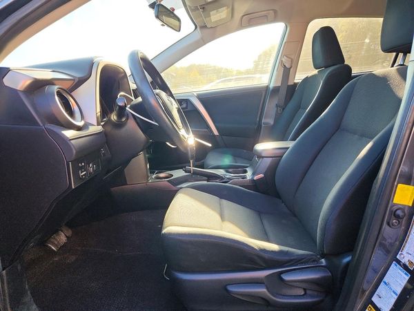 2015 TOYOTA RAV4 LE (X Grade) — DENT