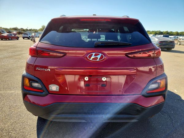 2018 HYUNDAI KONA SEL with Tech Pkg — DIRR