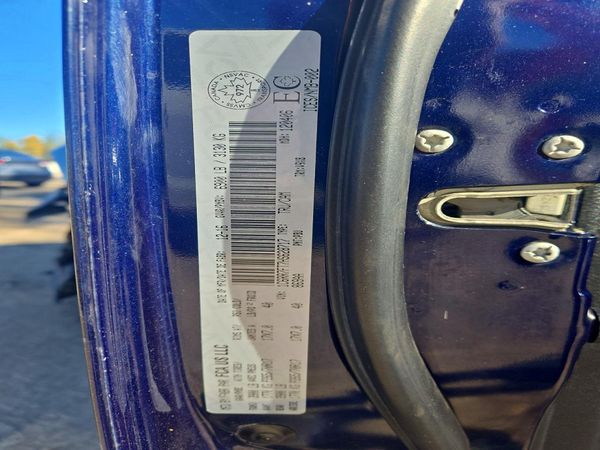 2017 RAM 1500 ST — VINS