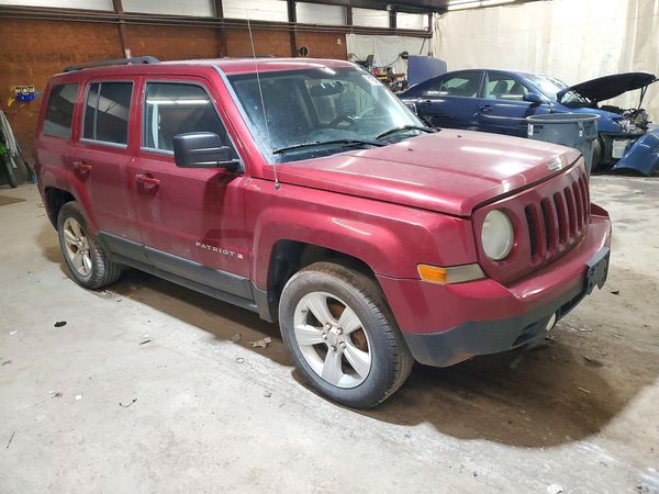 2012 JEEP PATRIOT Sport — Passenger 3/4
