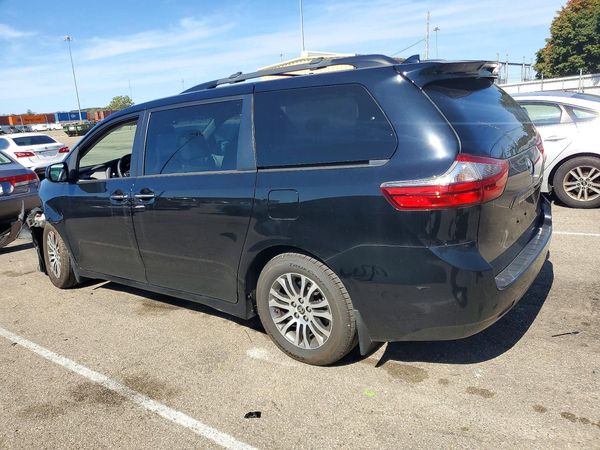 2020 TOYOTA SIENNA Q grade — DSRA