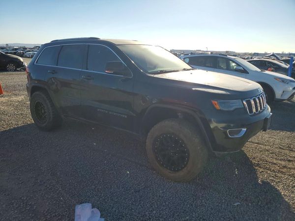 2018 JEEP CHEROKEE Limited — Passenger 3/4