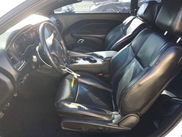 2016 DODGE CHALLENGER SXT — DENT