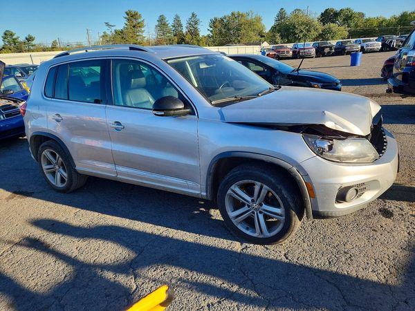 2017 VOLKSWAGEN TIGUAN Sport 4Motion — Passenger 3/4
