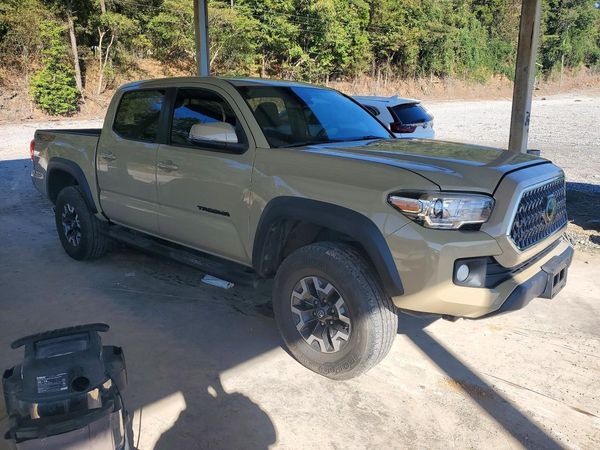 2019 TOYOTA TACOMA SR5 — Passenger 3/4