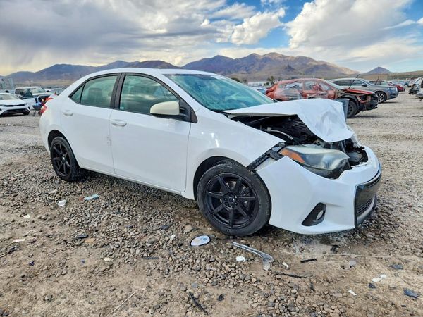 2015 TOYOTA COROLLA L/LE — Passenger 3/4
