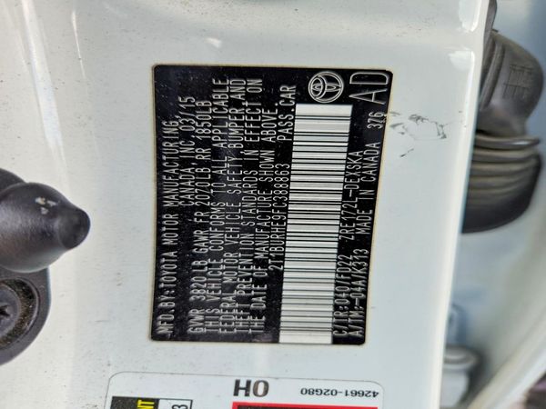 2015 TOYOTA COROLLA L/LE — VINS