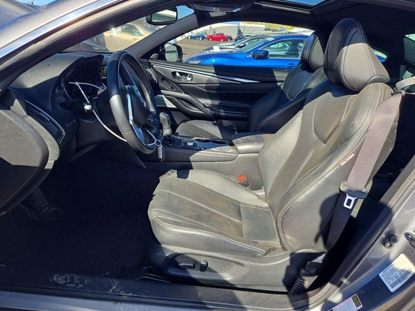 2017 INFINITI Q60 — DENT