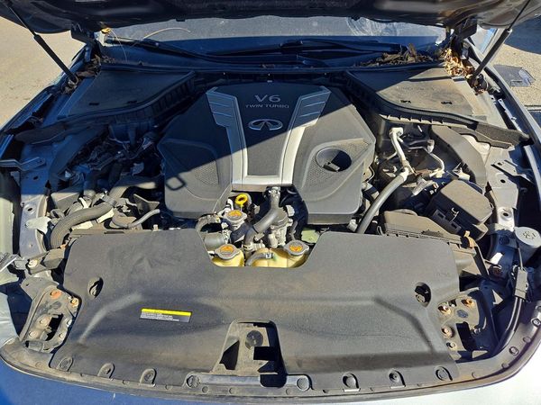 2017 INFINITI Q60 — Engine bay
