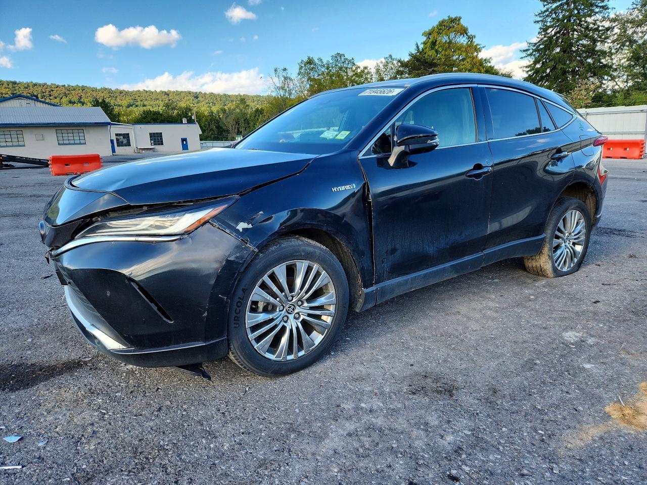 2021 TOYOTA VENZA — Front 3/4