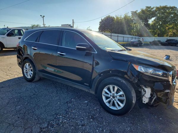 2020 KIA SORENTO L, LX, S — Passenger 3/4