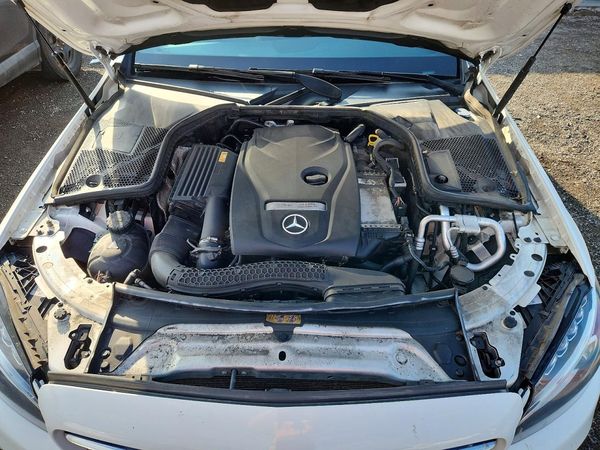 2018 MERCEDES-BENZ C-CLASS C300-4M — Engine bay