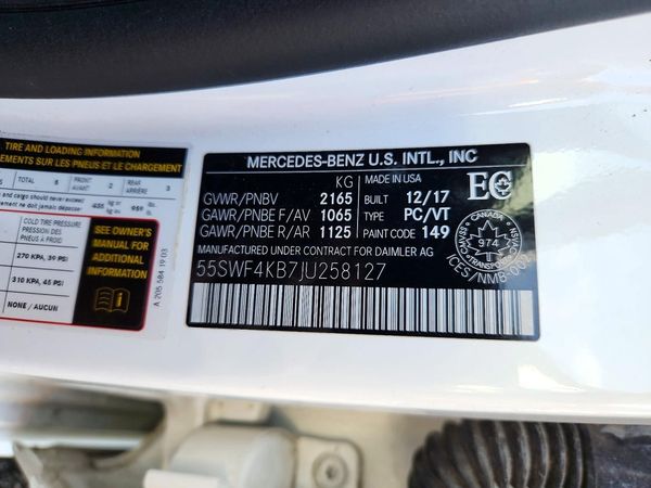 2018 MERCEDES-BENZ C-CLASS C300-4M — VINS