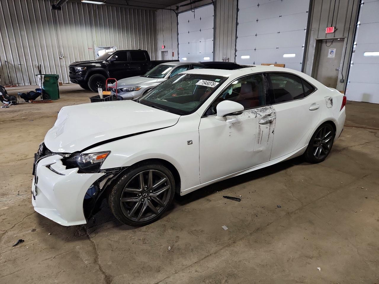 2016 LEXUS IS 300 — Front 3/4
