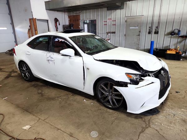 2016 LEXUS IS 300 — Passenger 3/4