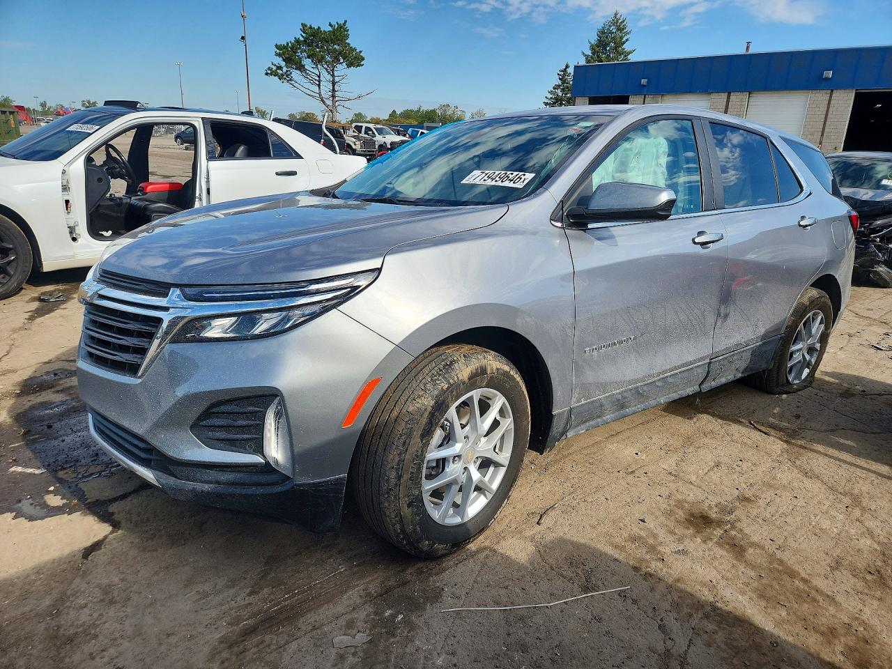 2024 CHEVROLET EQUINOX LT (1LT) — Front 3/4