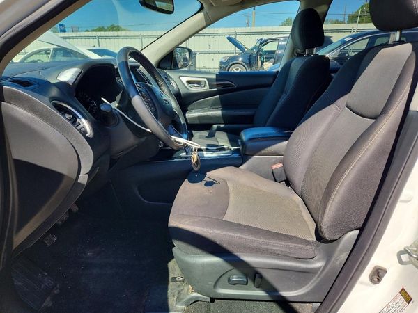 2019 NISSAN PATHFINDER — DENT