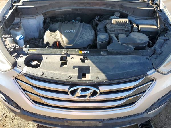 2015 HYUNDAI SANTA FE GL — Engine bay