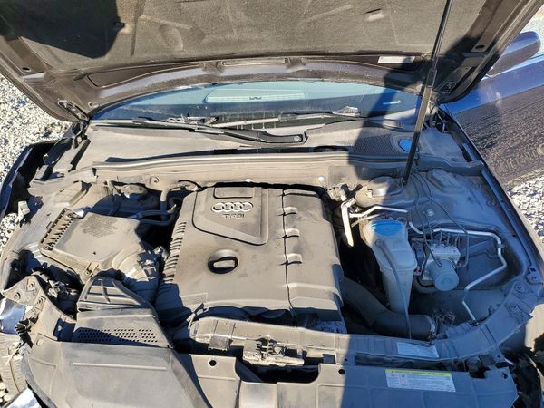 2013 AUDI A4 quattro Premium Plus — Engine bay