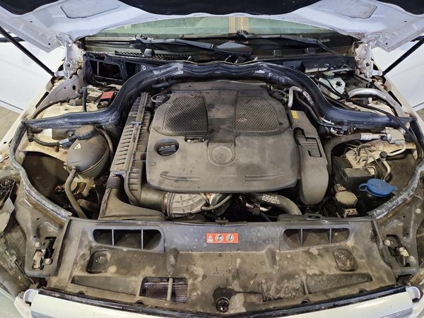 2013 MERCEDES-BENZ C-CLASS C300 — Engine bay