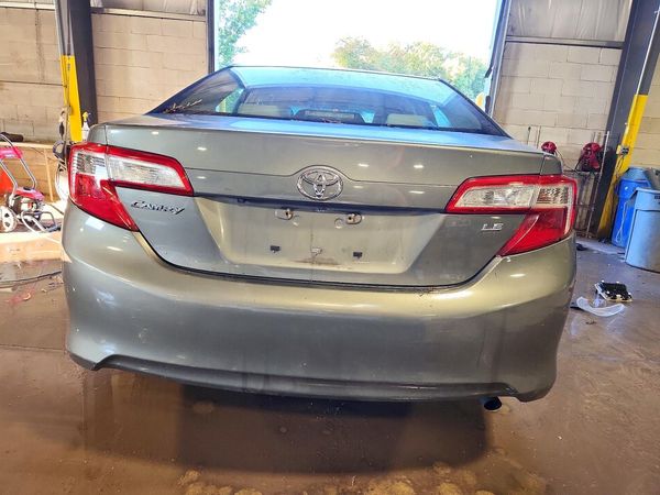 2014 TOYOTA CAMRY — DIRR