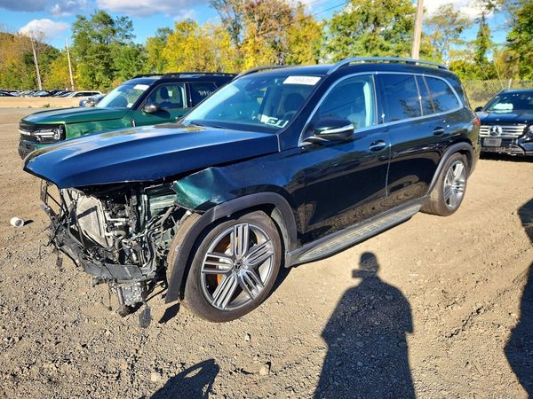 2024 MERCEDES-BENZ GLS-CLASS — Front 3/4