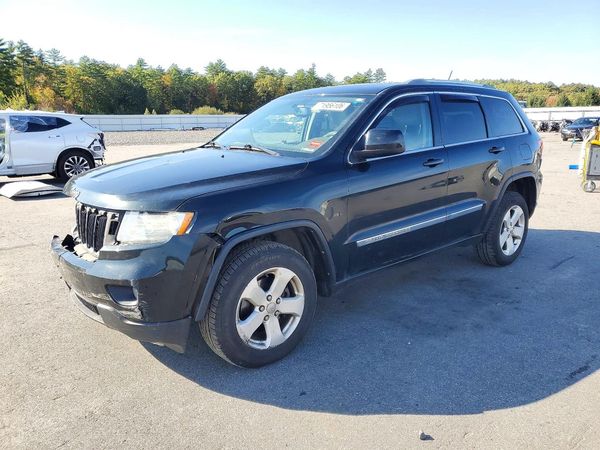 2012 JEEP CHEROKEE Laredo — Front 3/4