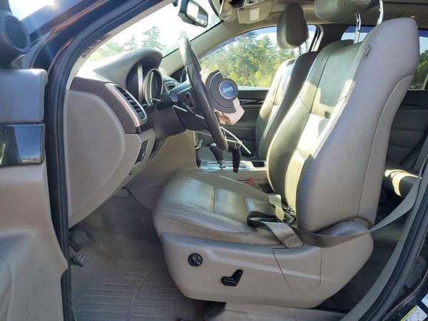 2012 JEEP CHEROKEE Laredo — DENT