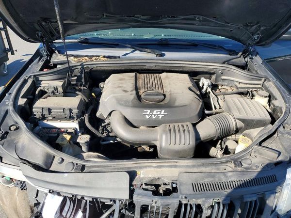 2012 JEEP CHEROKEE Laredo — Engine bay