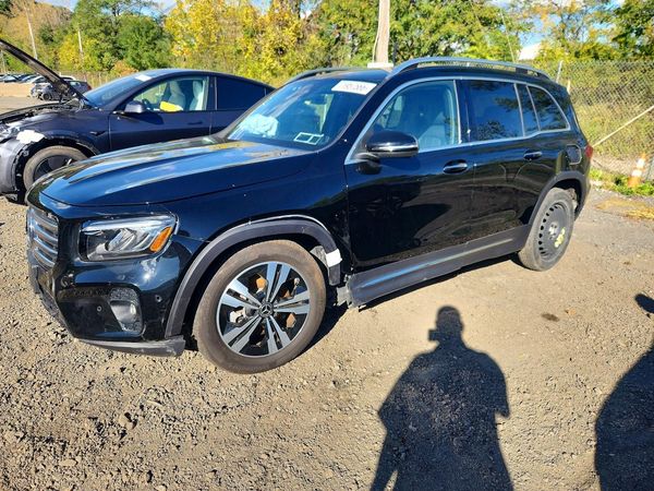 2024 MERCEDES-BENZ GLB-CLASS — Front 3/4