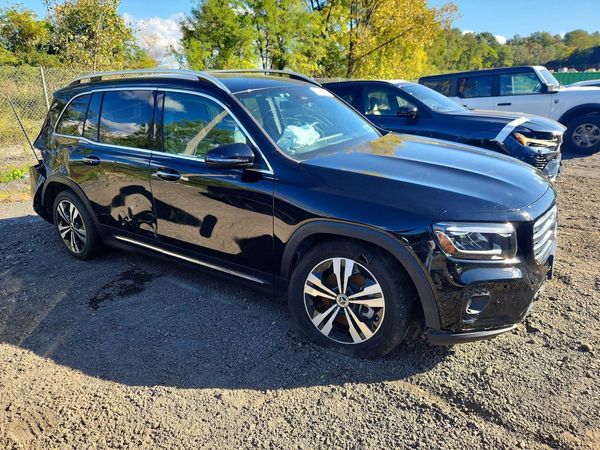 2024 MERCEDES-BENZ GLB-CLASS — Passenger 3/4