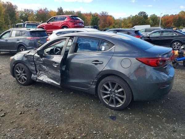 2018 MAZDA 3 Touring — DSRA