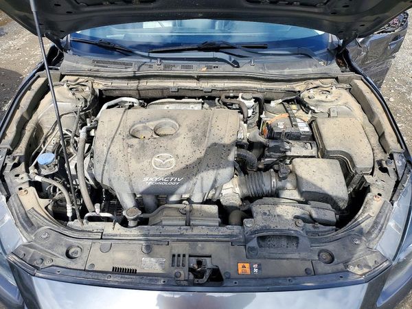 2018 MAZDA 3 Touring — Engine bay