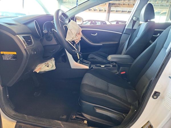 2014 HYUNDAI ELANTRA STD, Style, Tech — DENT