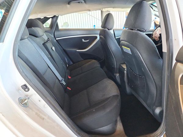 2014 HYUNDAI ELANTRA STD, Style, Tech — PSRS