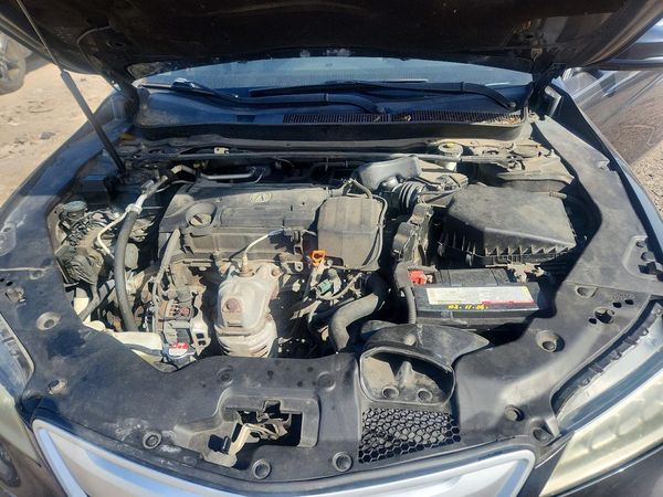 2015 ACURA TLX TECH — Engine bay