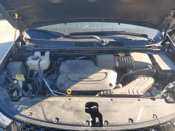 2025 CHRYSLER PACIFICA Limited — Engine bay